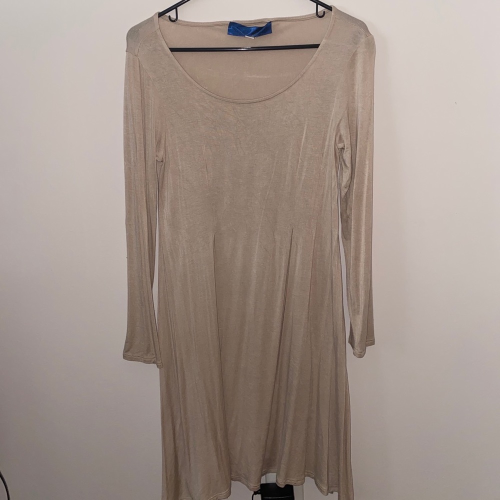Long-sleeve tan dress